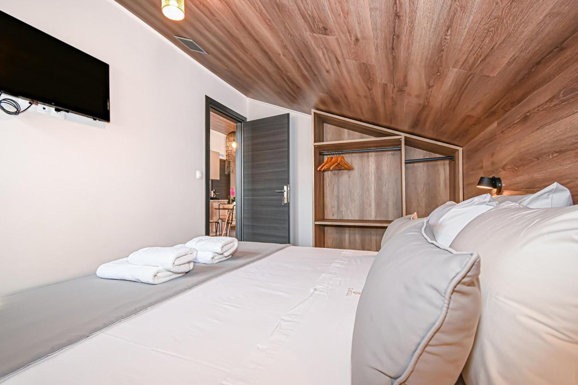 Evitel Luxury Living Aparthotel Chaniotis Exterior foto