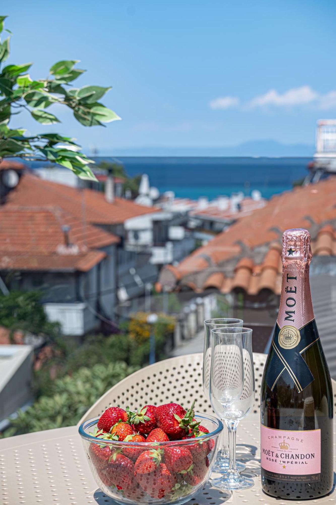 Evitel Luxury Living Aparthotel Chaniotis Exterior foto